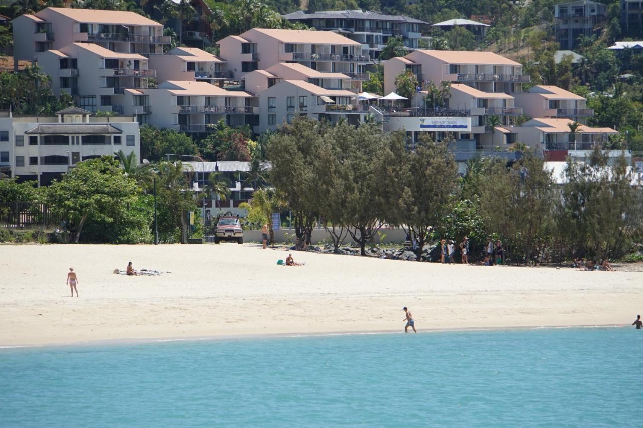 Airlie Seaview Apartments Airlie Beach Esterno foto